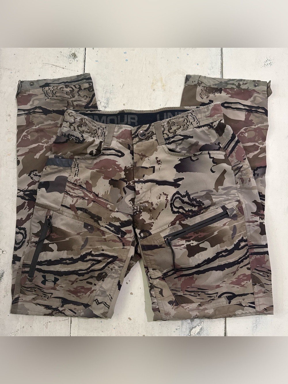 Under Armour Mens Camo/Hunting Pants - Sz. 30/30